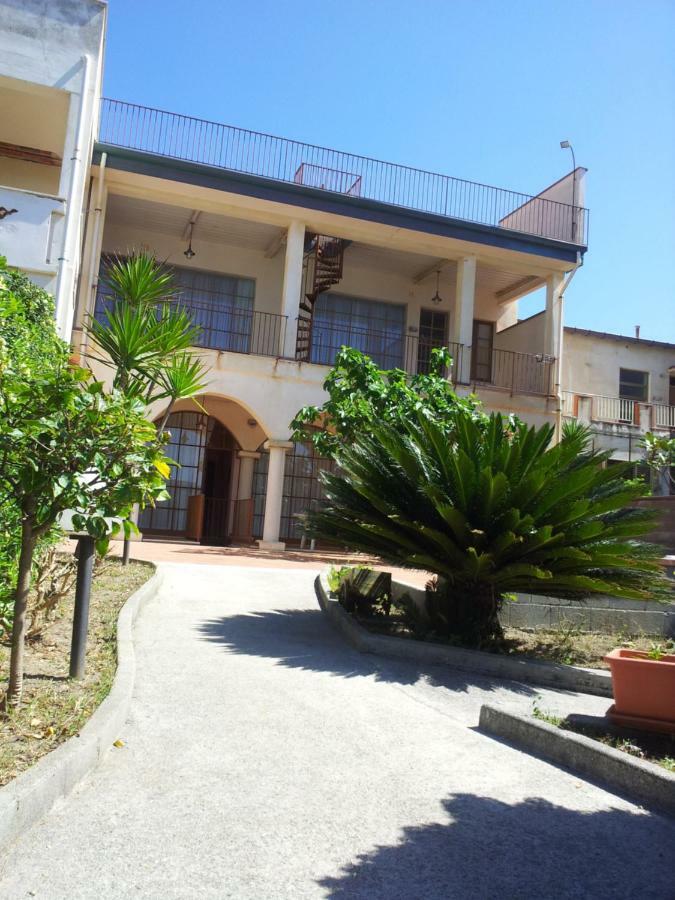 B&B Villa Dora Capo dʼOrlando Exterior foto